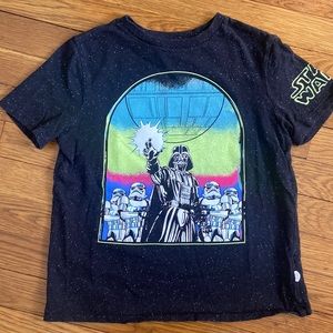 Boys’ Star Wars Tee - Glow in the Dark (M)